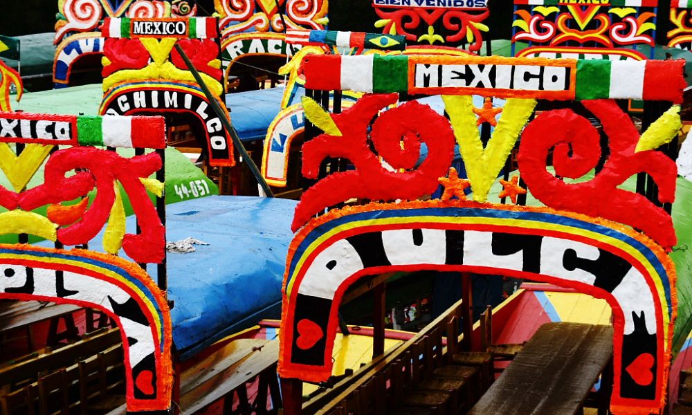 Tour Tour paseo en trajineras en Xochimilco, Barrio de Coyoacán y CU. Detalle de las trajineras de Xochimilco. © https://www.flickr.com/photos/esparta/