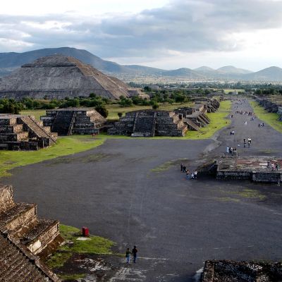 Tour Pirámides de Teotihuacán, Basílica de Guadalupe y Tlatelolco
