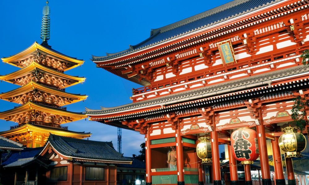 Tour Paquete Tour a Japón + Avión + Hotel. Si visitas el barrio de Asakusa acude al Templo Sensoji, el más antiguo e importante de Tokio
