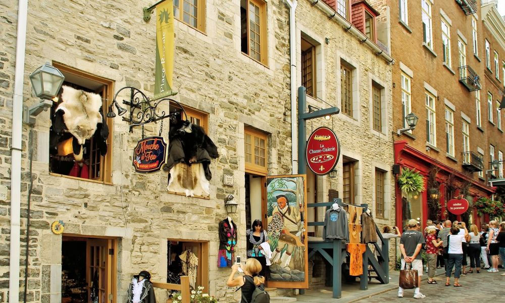 Tour Descubriendo Canadá. En Québec encontrarás edificios de piedra y calles angostas
