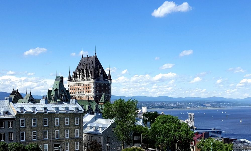 Tour Descubriendo Canadá. Visita el famoso castillo de Frontenac, famoso hotel histórico en Québec
