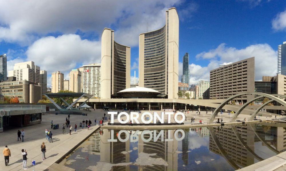 Tour Descubriendo Canadá. Conoce Toronto, una ciudad moderna de altos rascacielos