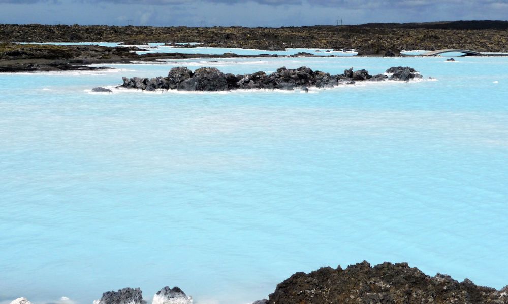 Tour Tour Islandia total 9 días. La Laguna Azul, balneario geotermal con propiedades curativas ubicado en uno de los campos de lava de Islandia