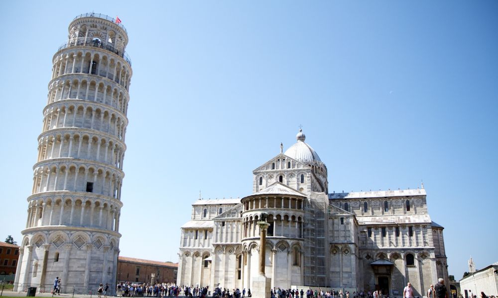 Tour Tour Italia cultural: Roma, Toscana y Cinque Terre. En Pisa observa en vivo la inclinación de su famosa torre