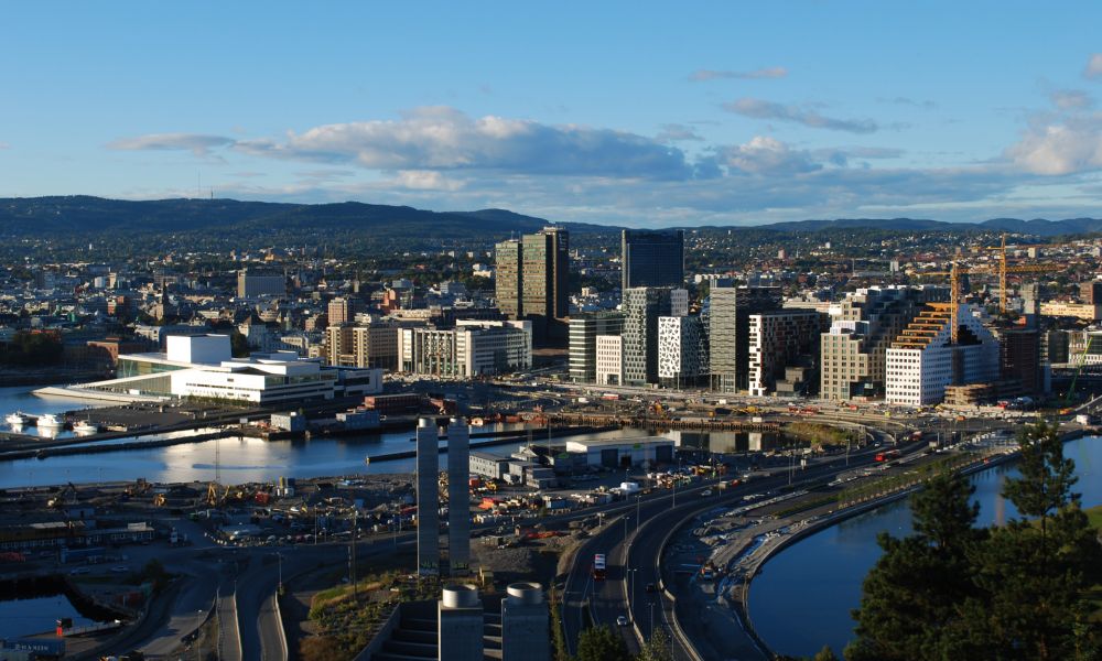 Tour Bellezas de Noruega. Conoce Oslo en bicicleta, la ciudad y la naturaleza estan separadas por poca distancia